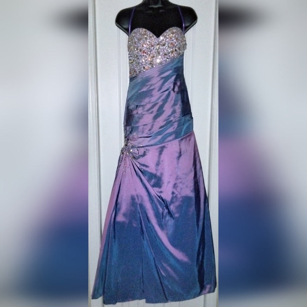 Women's Purple Embellished/Sequins Formal, Prom or Cocktail Dress Size 2